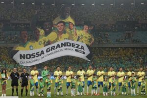 Kualifikasi Piala Dunia 2026: Para pemain Brasil jelang kick-off laga Brasil vs Uruguay, 20 November 2024 (c) AP Photo/Andre Penner