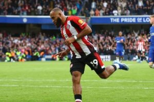 Ekspresi Bryan Mbeumo usai membobol gawang Chelsea, Sabtu (28/10/2023) (c) Premier League