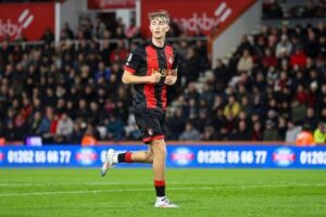 Bek Bournemouth Dean Huijsen. (c) Bournemouth