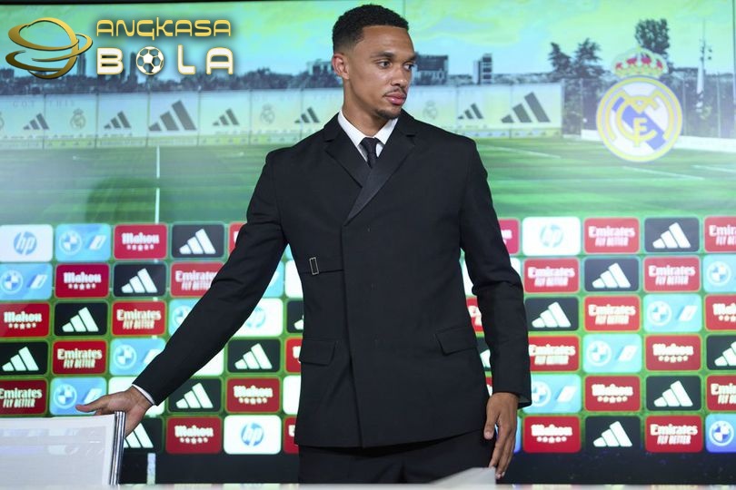 Sebelum Trent Inilah 5 Pemain yang Kenakan Nomor 12 di Real Madrid