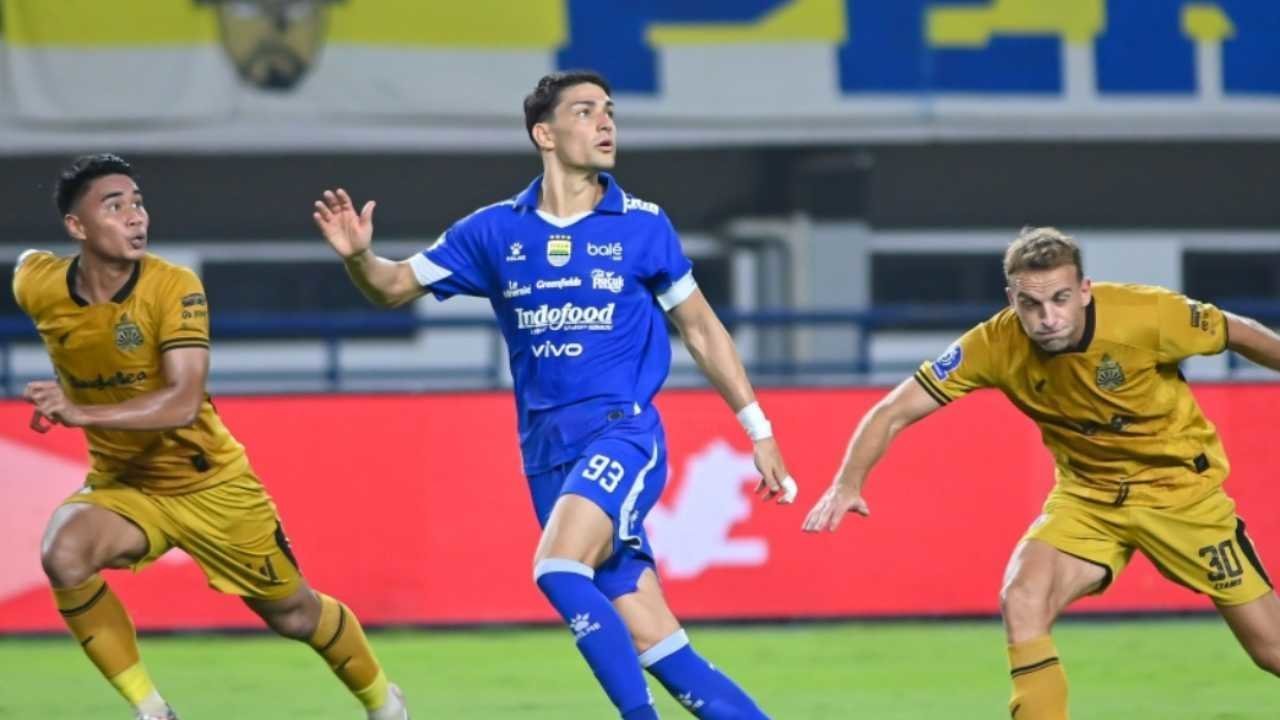 Federico Barba Kirim Sinyal Perlawanan! Bek Persib Yakin Bobotoh Jadi Kunci Comeback Lawan Ratchaburi
